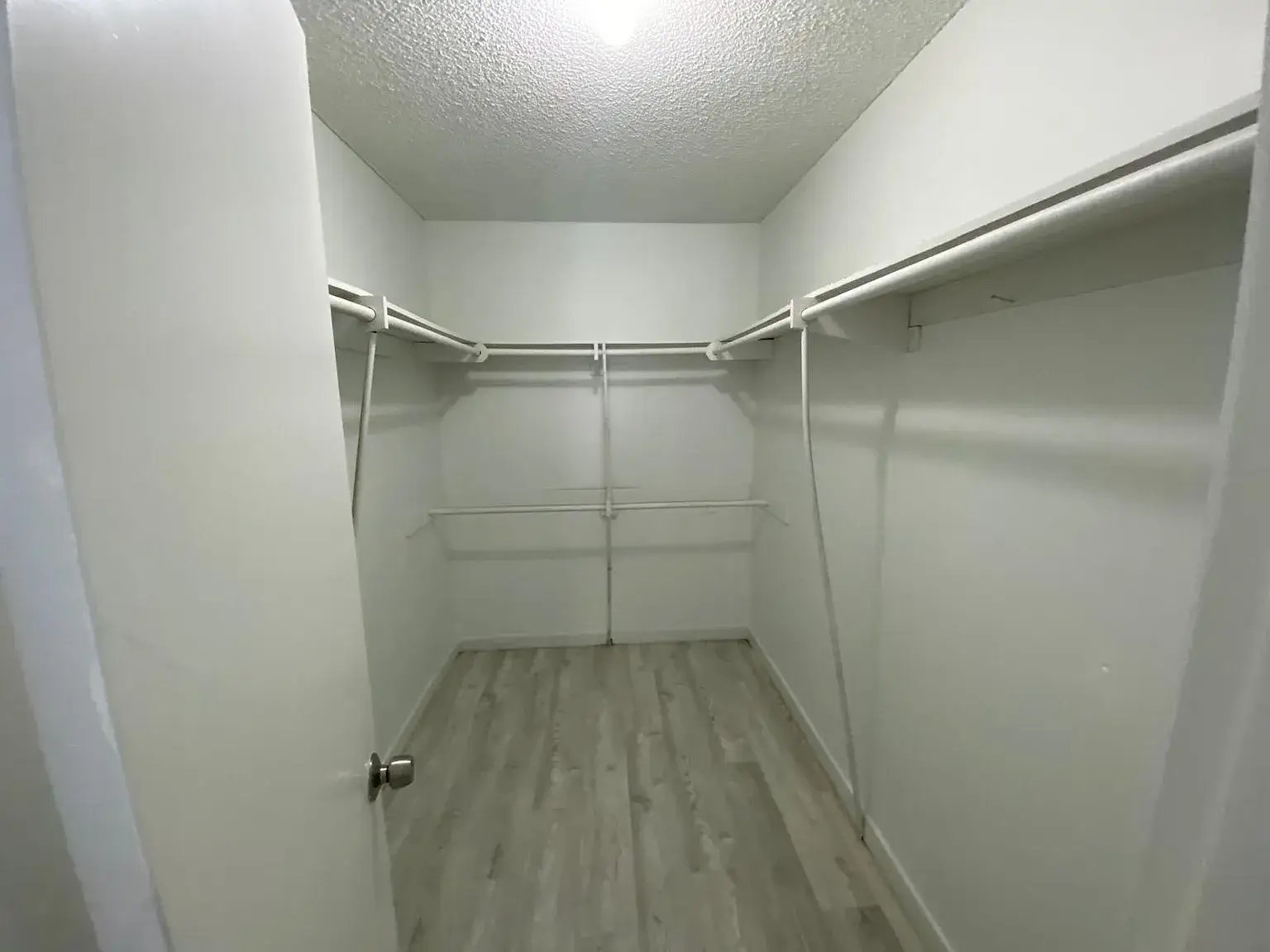 ef8102a2bdb94ae0b5593231950fc1d2-uncropped_scaled_within_1536_1152